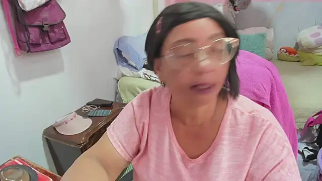 Mrs_mommy_'s Live XXX Chat