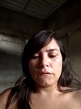 Chat XXX en directo de Charlott_smi