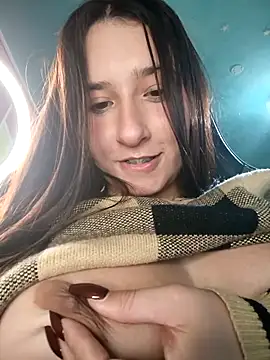 Mysticdooll69's Live XXX Chat