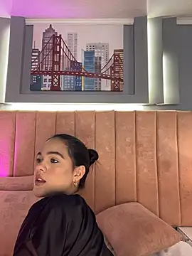 Bella-Ferrer Chat XXX live