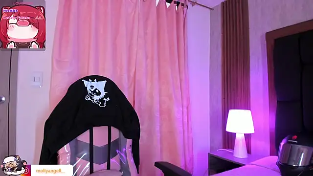 Molly_A Live XXX-chat