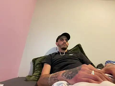 Rebeu313 Show Webcam