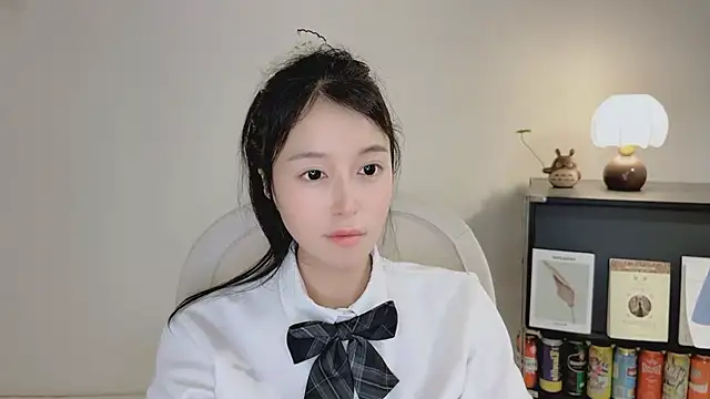 Onechestnut live XXX chat