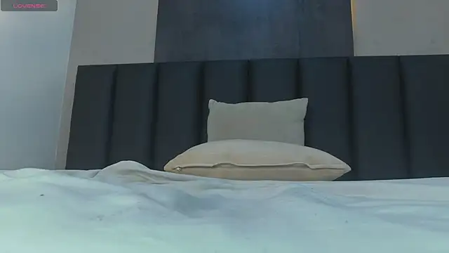 Sembang XXX Secara Langsung RiriiBrunette__