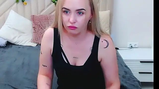 LiluMoon__ live XXX chat