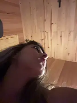 AliceStone19 লাইভ XXX চ্যাট