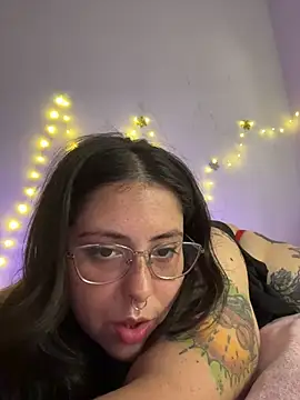 Mizztikaa Chat XXX in diretta