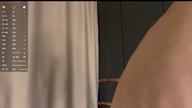 Chat XXX en directo de HellPeach