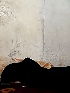 Beinghorny83 Pertunjukan Webcam