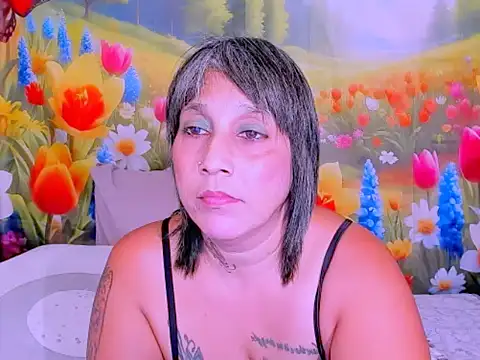 Chat XXX en directo de indianroxy