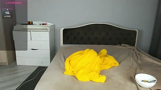 KaiChicken: διαδικτυακό σόου στην κάμερα