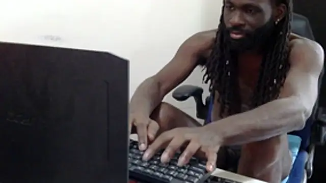 Darkkras webkamerás műsora