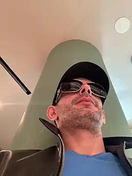 hailzeffn élő XXX-chatje