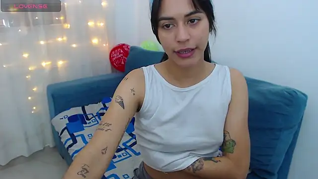 แชท XXX สดของ imSophia