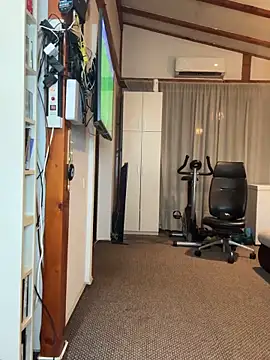 Chatroom XXX en direct de MiriamDelyn