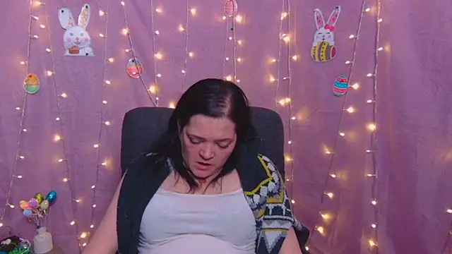 LauraFinn live XXX chat