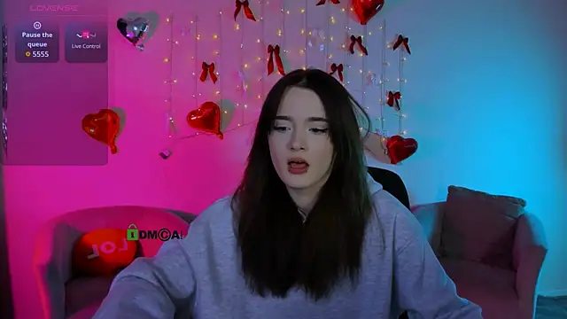 دردشة liana_kisses الجنسية المباشرة