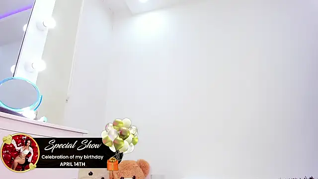 karlyn_angels' Live XXX Chat