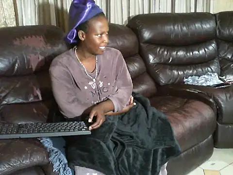 Sky-Diamond: διαδικτυακό σόου στην κάμερα