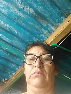 clarita_01's Webcam Show