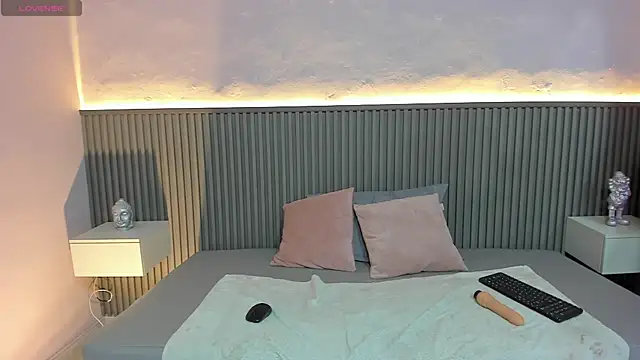 Chatroom XXX en direct de Michelle_Saenz_