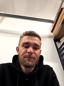 Benjamiinlt webcam show