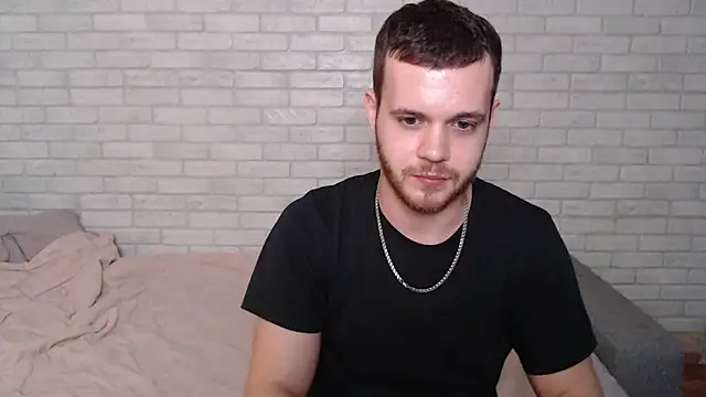 Show modela Alexxx_horny na web-kameri