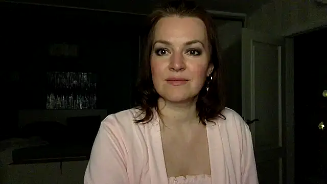 IvoryneのライブXXXチャット