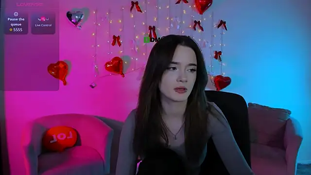 liana_kisses Chat XXX live