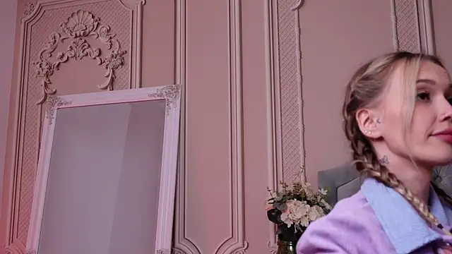 LucyAddison Obrolan Langsung XXX