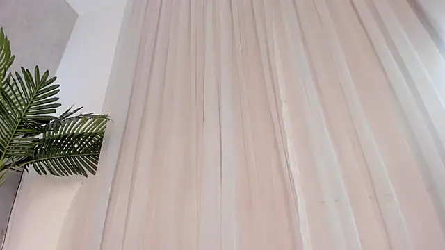 CannelaSmith: онлайн-секс-чат