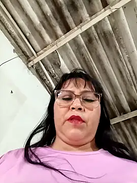 Dirty-Momm-Divorced-HotのライブXXXチャット