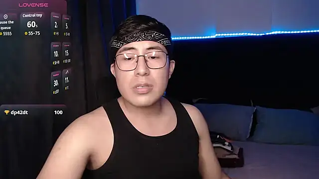 andrewmhilton_ Show Webcam