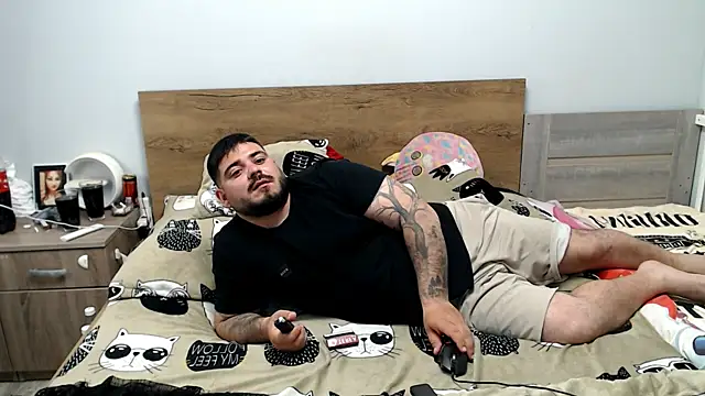 Онлайн чат XXX HiddendesireXO01