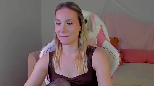 ElaraVoltage 现场XXX聊天