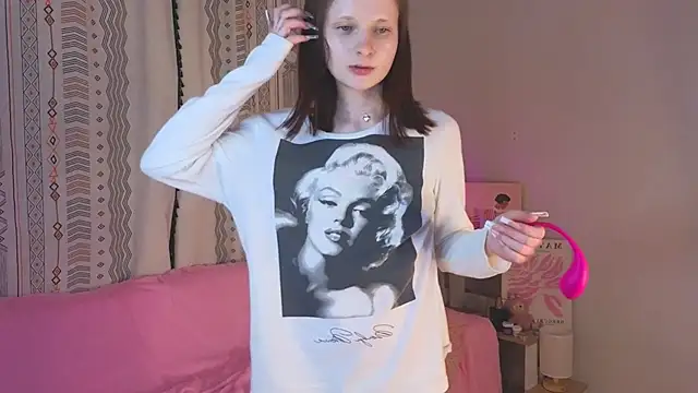 แชท XXX สดของ CarmaOlen