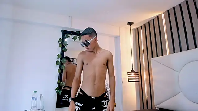 Show de santiago_deluca na webcam