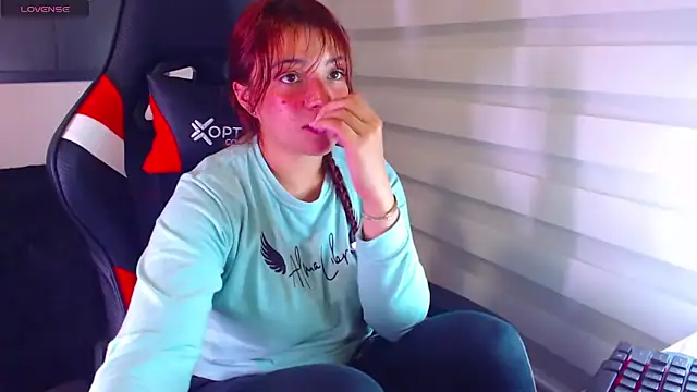 Vannessa__Shy: διαδικτυακό σόου στην κάμερα