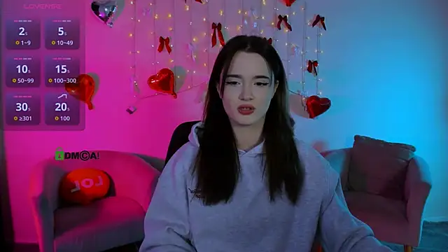 liana_kisses 即時 XXX 聊天