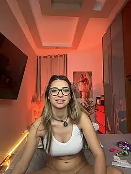 ItalianGirl 现场XXX聊天