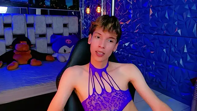 Stefany_PiInk's Webcam Show