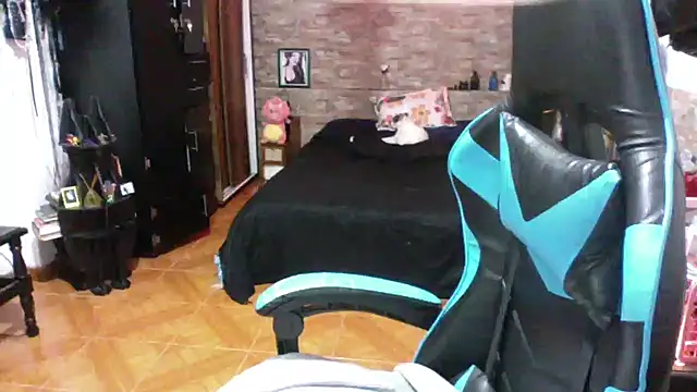 XXX chat uživo modela AngelaQueen_