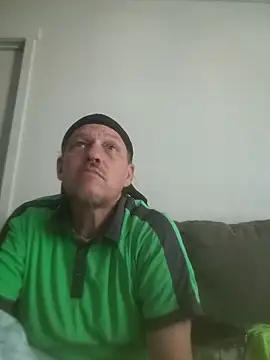 yourMasterisBored: διαδικτυακό σόου στην κάμερα