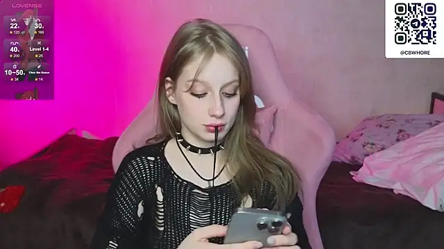 cyyberwhore – Live XXX-chat