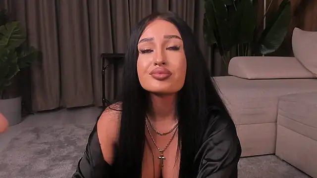 EmeraldKat webcam show