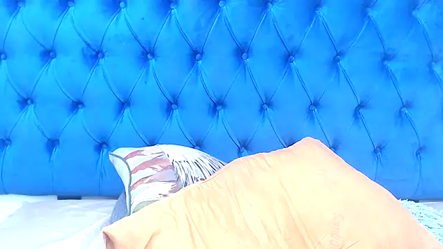 SpicyQueenxxxx – Live XXX-chat