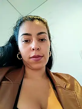 Luianna's Live XXX Chat