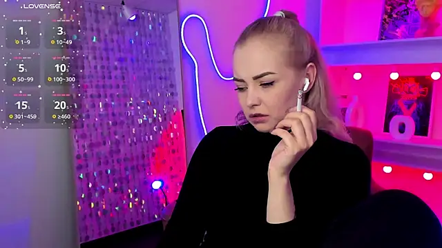 Онлайн чат XXX StephanieSweety