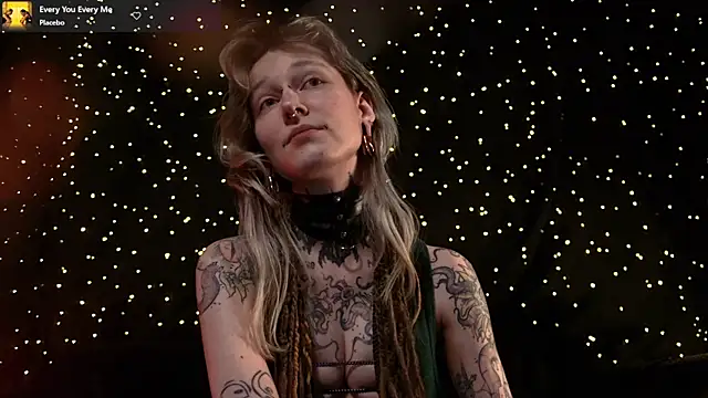 LittlespacemouseのライブXXXチャット