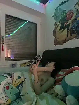 Just-LillyのライブXXXチャット